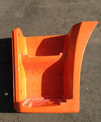 Щиток подножки левый 63501 (Рестайлинговый) / ОРАНЖЕВЫЙ - фото, внешний вид