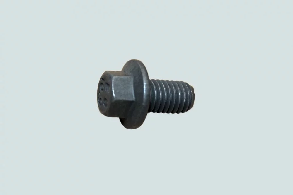 фото болт крепления шкива насоса гур, трубки сапуна (m8x1.25x14) isf2.8 foton 3093923 